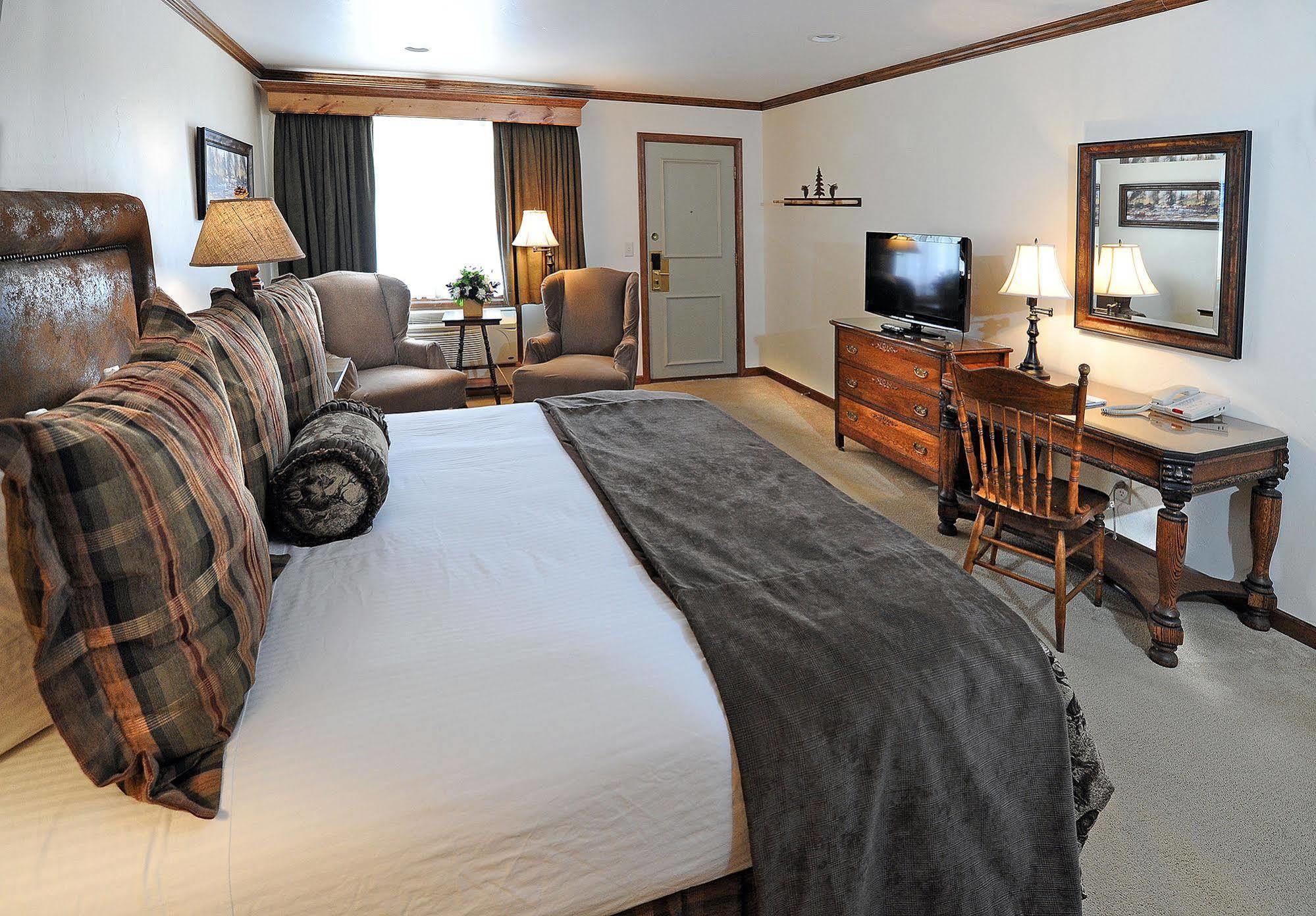 Parkway Inn Of Jackson Hole Exterior photo